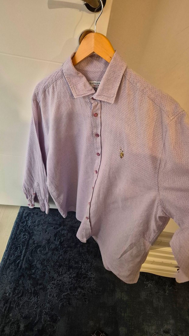ÇOK TATLI LİLA RENK DÜĞMELİ  KOLLU ERKEK GÖMLEK MARKA. - Görsel 4