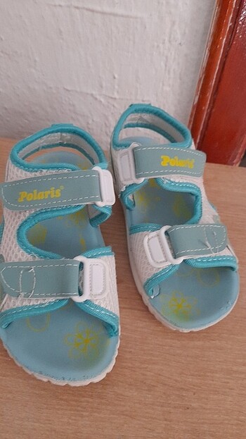 28 numara kiz cocuk sandalet