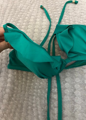 H&M Yeşil İpli fırfırlı Kadın Bikini Üstü