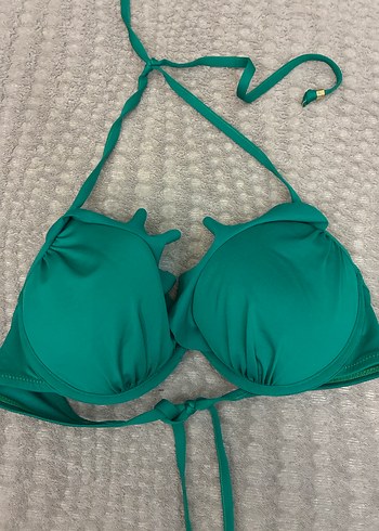 Yeşil İpli fırfırlı Kadın Bikini Üstü