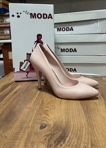 Pembe Stiletto Topuklu Kadın Ayakkabı