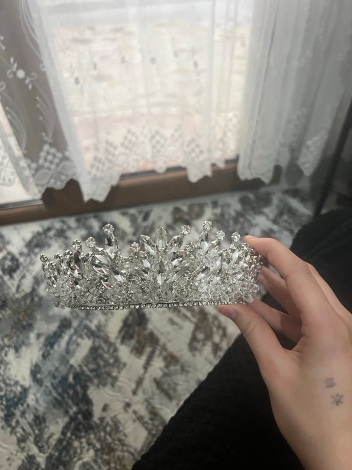Parlak Beyaz Taşlı Gelin Tacı - Görsel 2