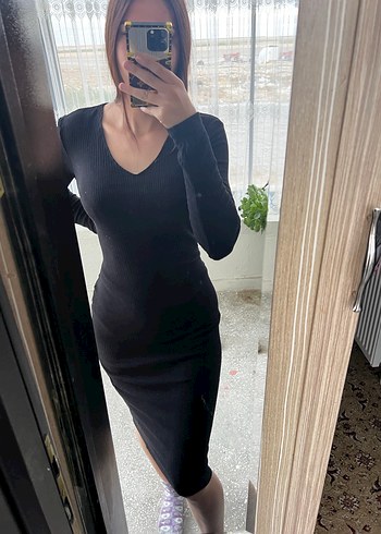 Zara Siyah V Yaka Uzun Kollu Kadın Elbise