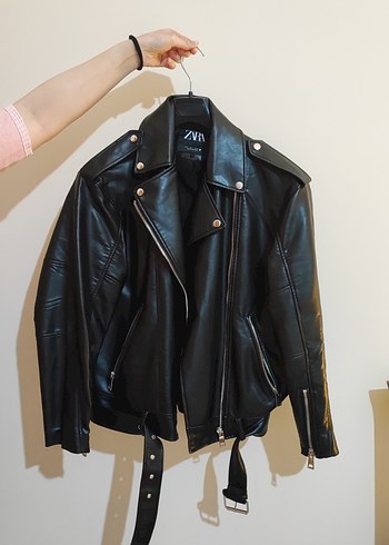 Zara Siyah Deri Biker Ceket