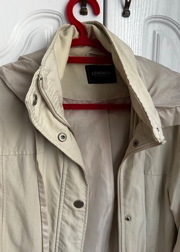 Bej Düğmeli Kadın Trençkot - Görsel 3