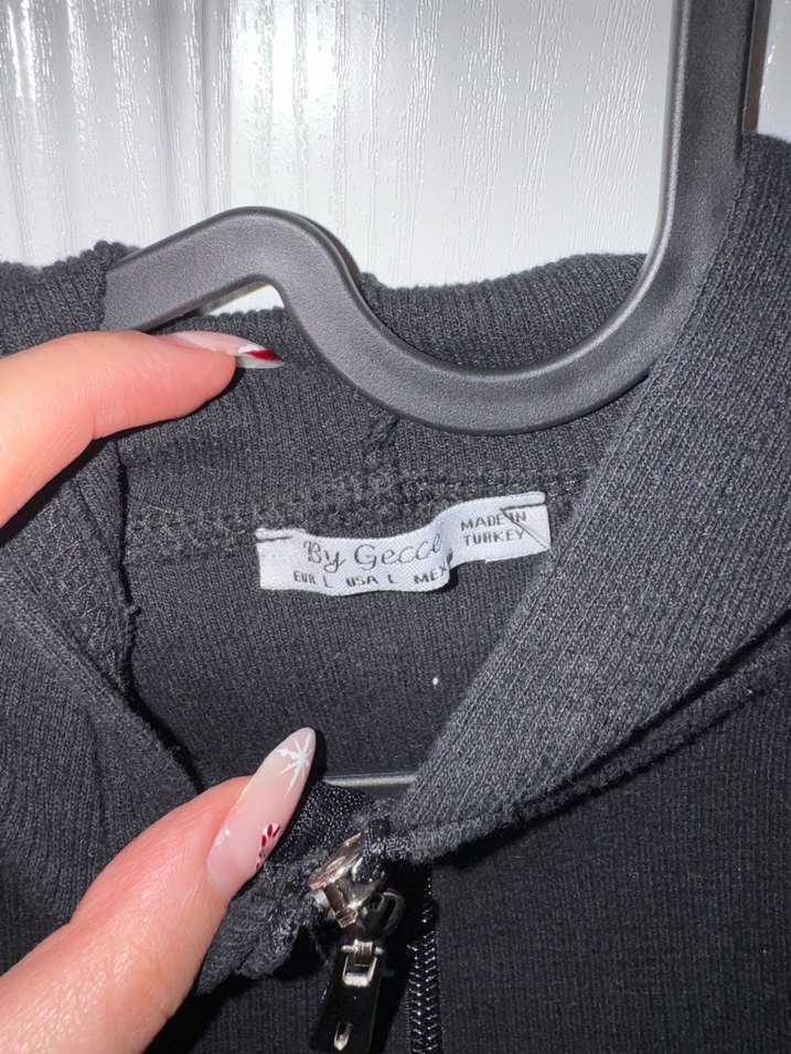 Siyah Crop Kadın Hırka - Görsel 3