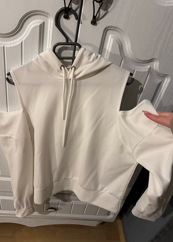 Beyaz Kapüşonlu Uzun Kollu Kadın Üst - Görsel 2