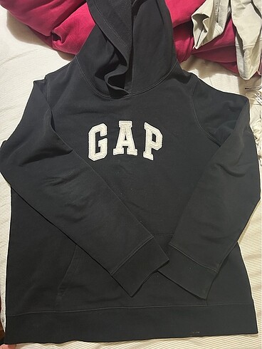 Gap sweatshirt