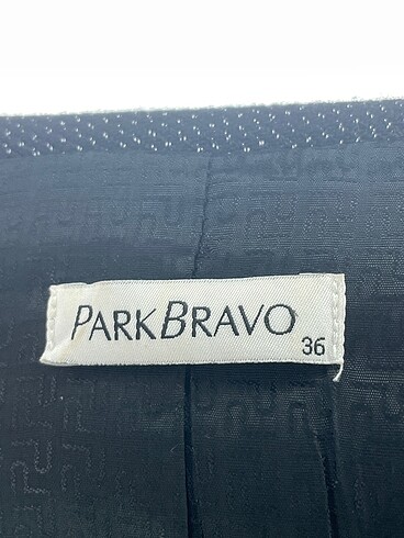 36 Beden çeşitli Renk Park Bravo Blazer %70 İndirimli.
