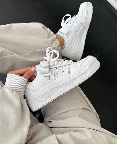 Adidas Kadın spor ayakkabı