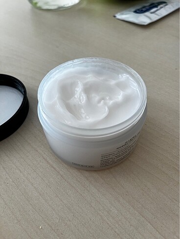 Beden Cosrx Hyaluronic Acid Intensive Cream