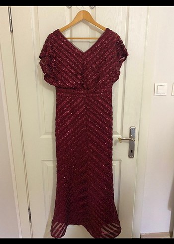 Bordo Uzun Drapeli V Yaka Abiye Elbise - Görsel 2