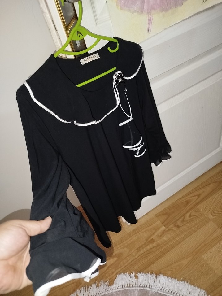 Siyah Fırfırlı Gotik Kadın Bluz - Görsel 2