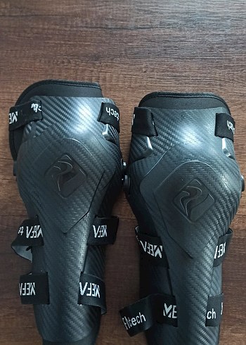 Siyah Motosiklet Diz Koruyucu - Görsel 2