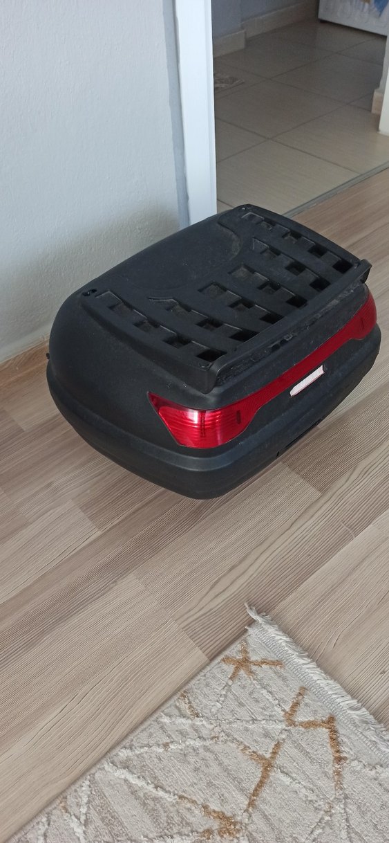 Siyah Taşıma Kutusu - Görsel 3