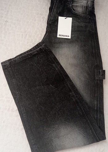 BERSHKA Balkon fit Carpenter Jean
