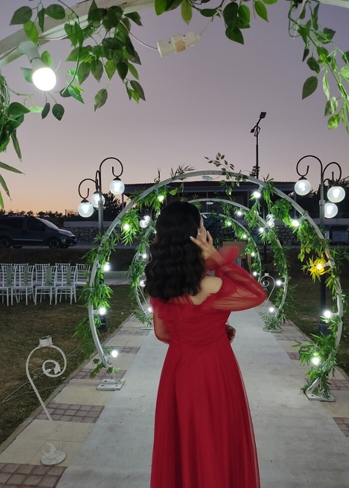 Kırmızı tül abiye elbise - Görsel 3