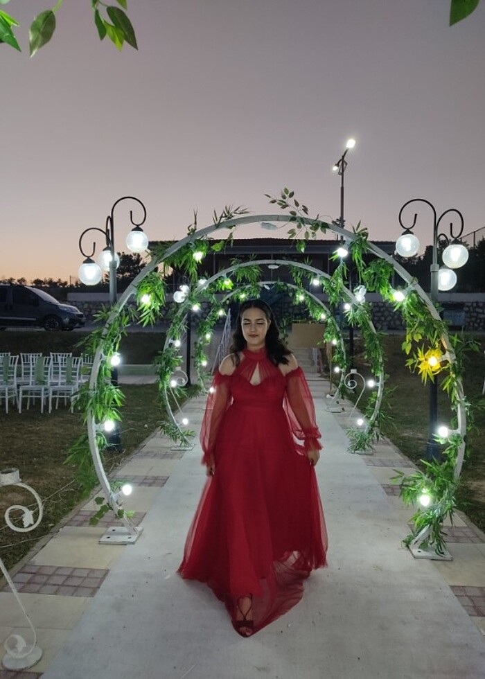 Kırmızı tül abiye elbise - Görsel 4