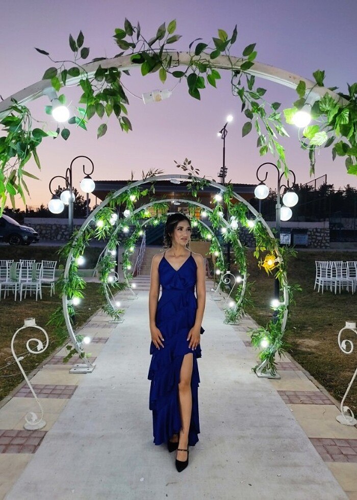 Lacivert saten yırtmaçlı sırt dekolteli abiye gece elbisesi - Görsel 4