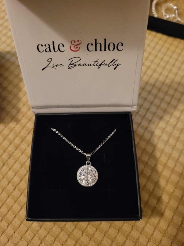 Cate & Chloe Beyaz Altın Kaplama Kolye - Görsel 4