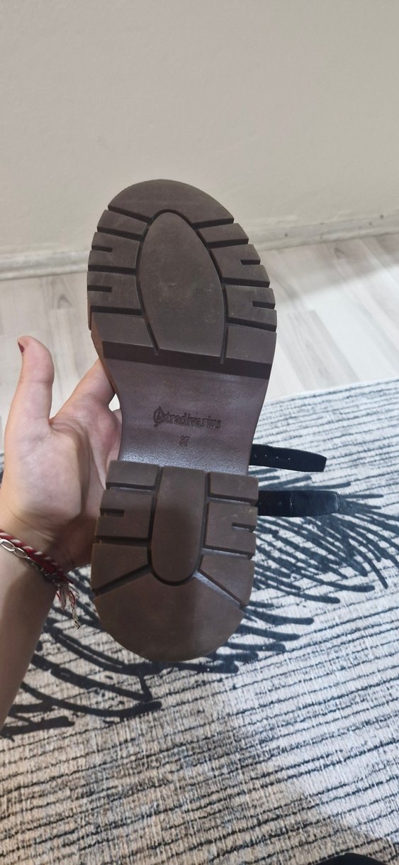 Stradivarius Kadın Siyah Platform Topuklu Sandalet - Görsel 4