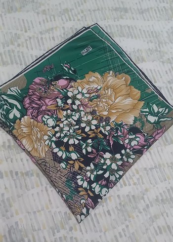 Çiçek Desenli Kadın Bohem Fular - Görsel 2