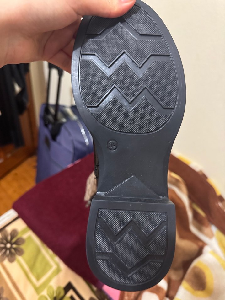 Kahverengi Parlak Yılan Desenli Stiletto Çizme - Görsel 3