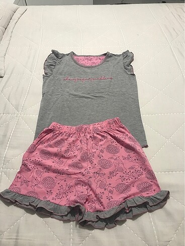 Şortlu Pijama Takımı