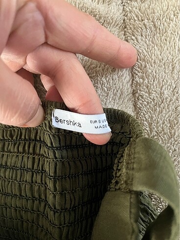 s Beden Bershka Büstiyer