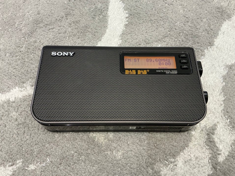 Bej Sony Müzik Sistemi Radyo Özellikli - Görsel 3