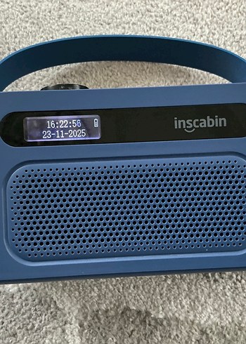 Mavi taşınabilir müzik sistemi - Görsel 2