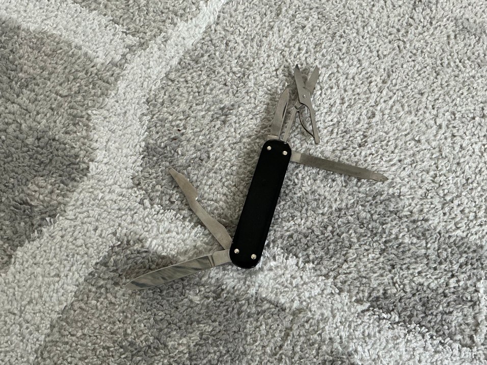 Victorinox Alox Executive İsviçre Çakısı, SİYAH görüldüğü gibi - Görsel 4