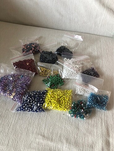 Takı tasarım boncukları