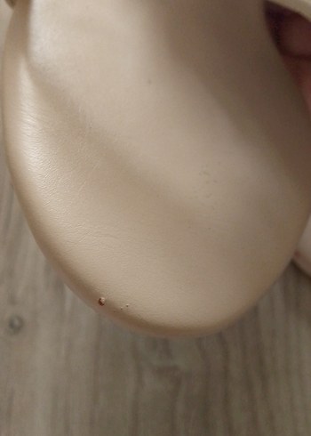 Diğer Bej Minimalist Topuklu Kadın Abiye Ayakkabı