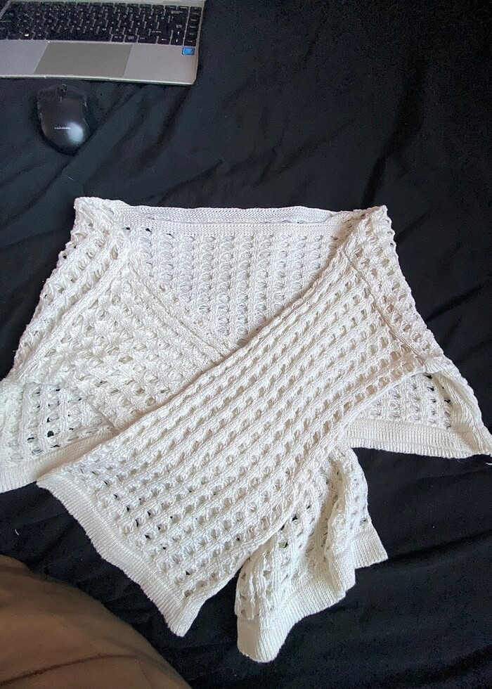 Delikli üst - Görsel 5