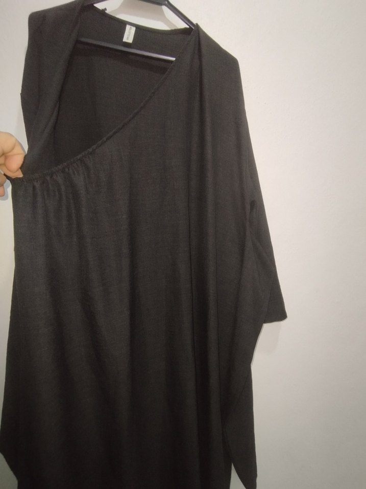 Siyah V Yakalı Uzun Keten Tunik - Görsel 2