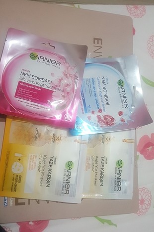 Garnier kağıt maske