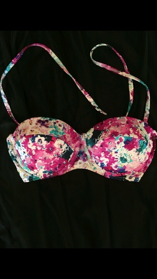 Aso çiçekli bikini üstü