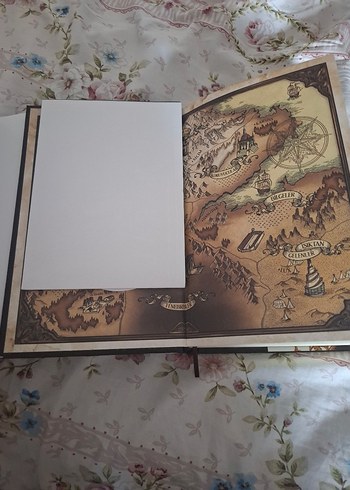 Medusa'nın Ölü Kumları 1 ciltli- Maral Atmaca - Görsel 2