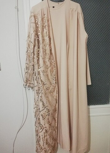 Pullu abaya 