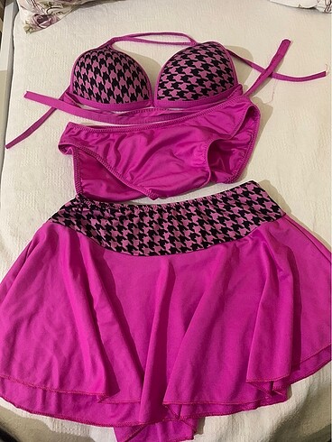 3parca etekli bikini takımı