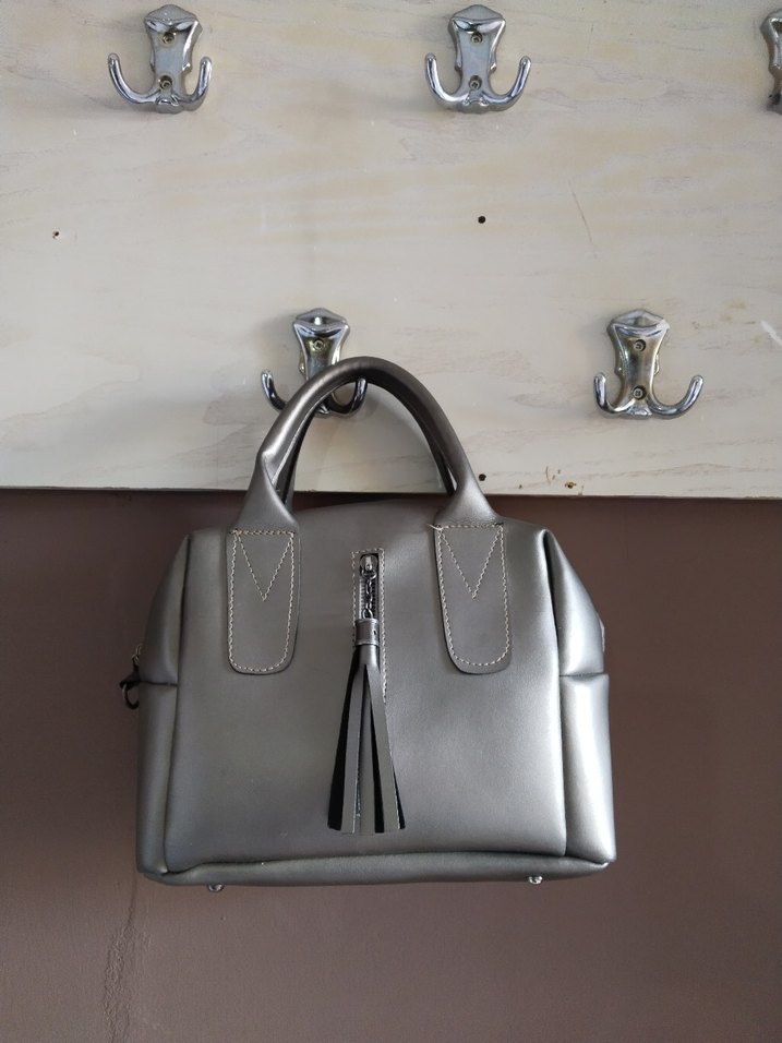 Gri Deri Kadın El Çantası - Görsel 3