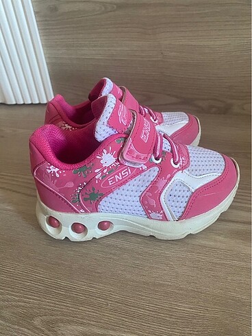 Kız çocuk spor ayakkabısı - Görsel 2