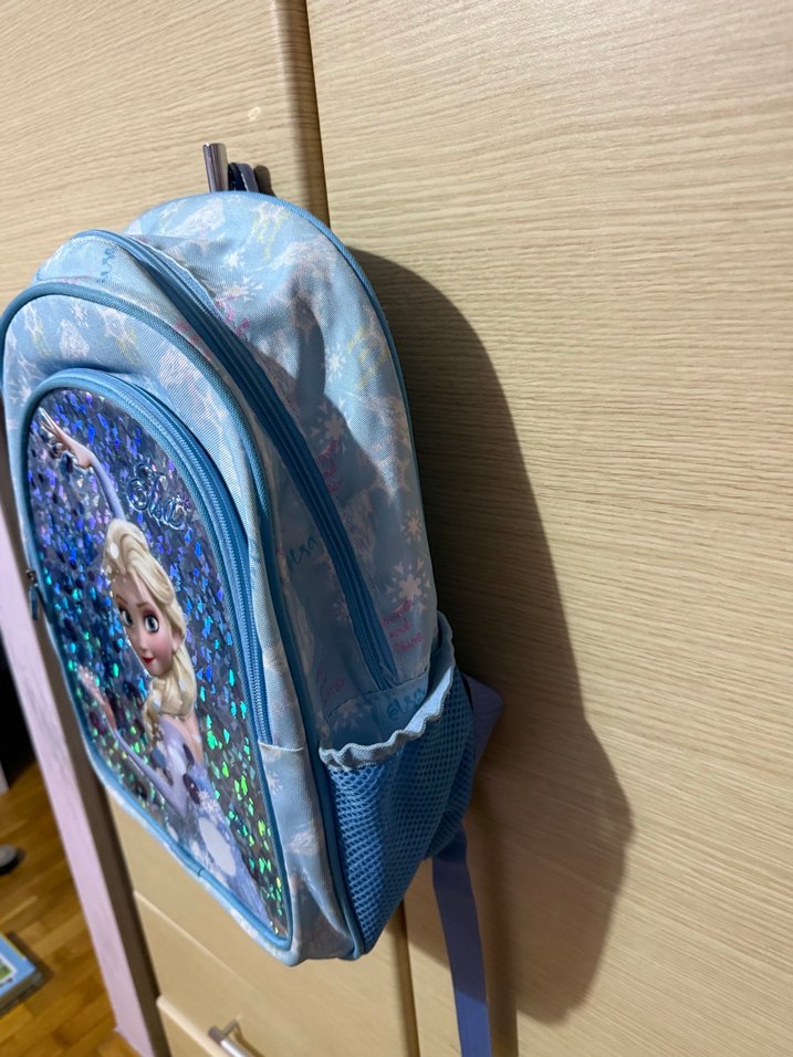 Elsa ilkokul çantası - Görsel 4
