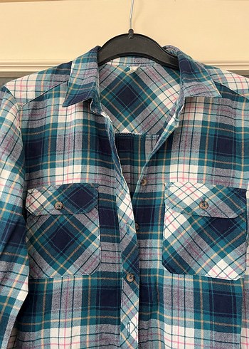 Düğmeli Mavi Ekose Kadın Gömlek - Görsel 2