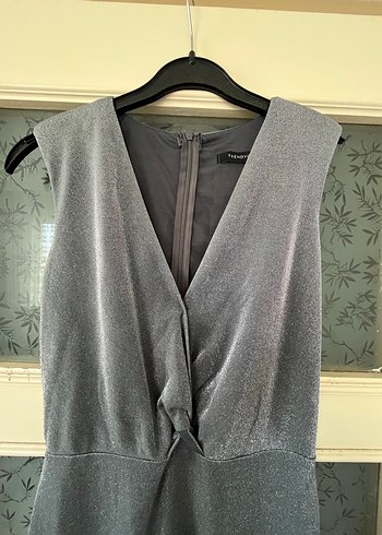 Gri Drapeli Uzun V Yaka Abiye Elbise - Görsel 3