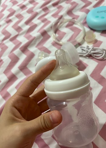 Beden Renk Kiwi Baby Beyaz Elektrikli Göğüs Pompası