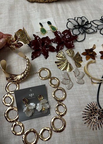 Beden Zara model kolye küpe bilezik