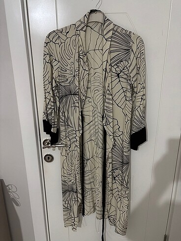 Trendyol & Milla Yaprak desenli Kimono