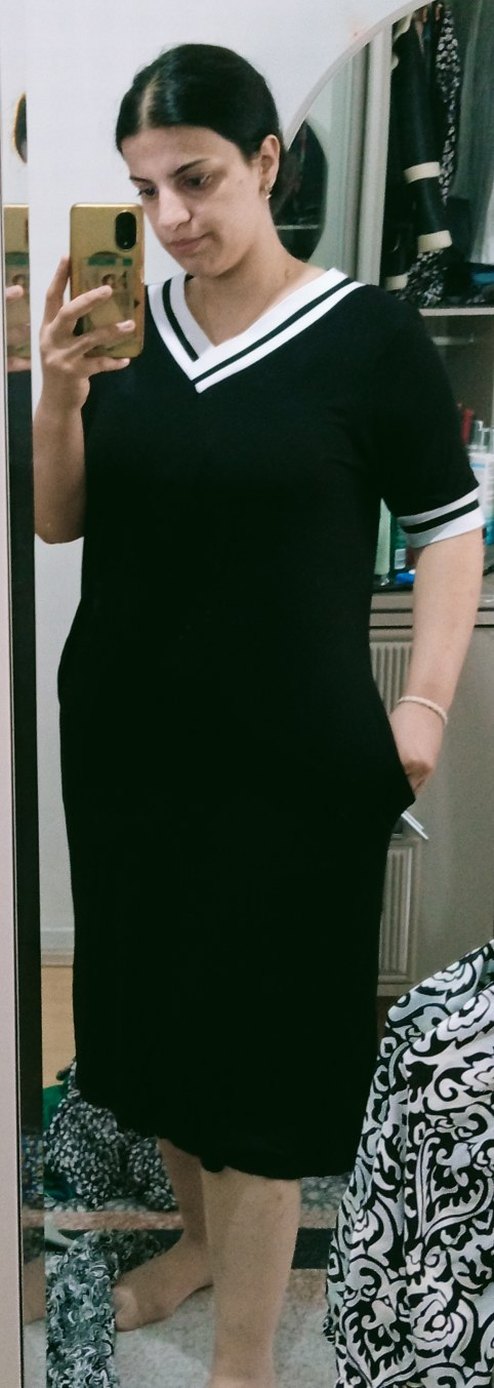 V Yaka Siyah Midi Elbise - Görsel 2